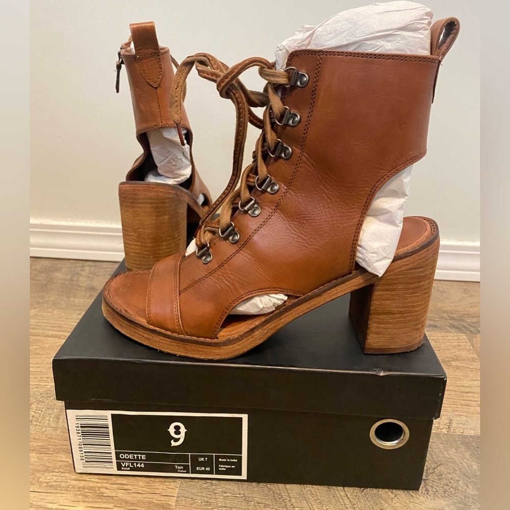 Vintage Foundry CO. Boots